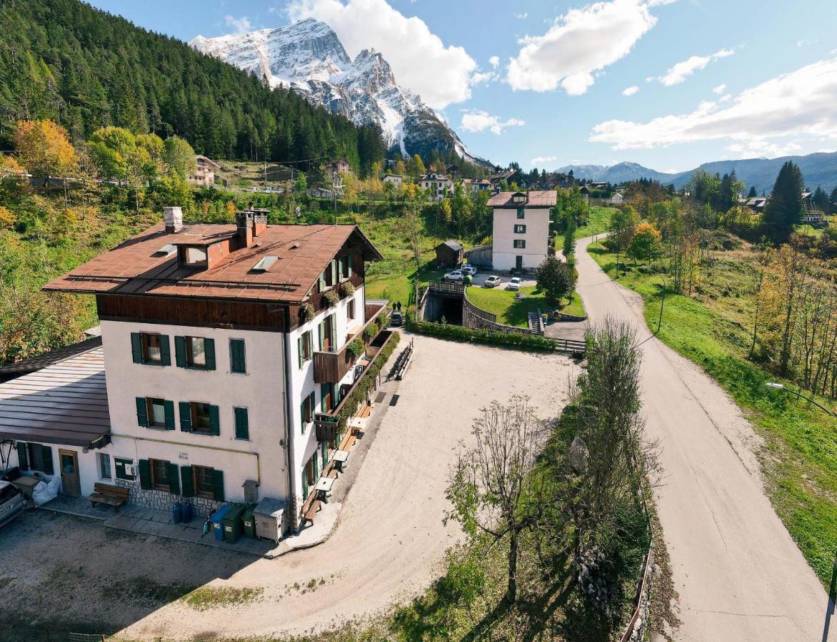 Locanda Montana Сан-Вито-ди-Кадоре Экстерьер фото